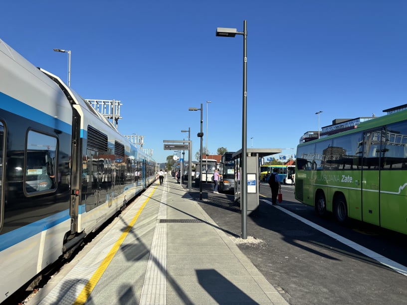bus